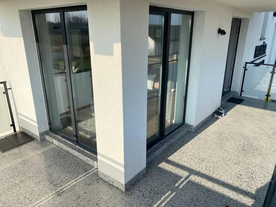 Nowoczesny Apartament Przy Ul Plazowej, ซาร์บินโนโว ภายนอก รูปภาพ